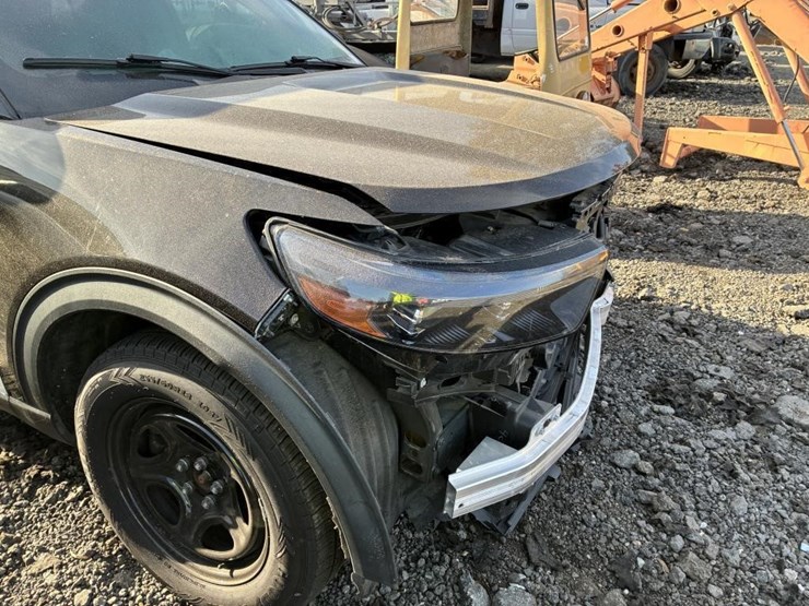 2022-ford-explorer-police-interceptor-image-8