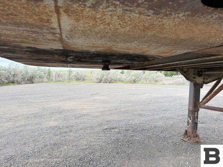 1983-fruehauf-open-top-image-11