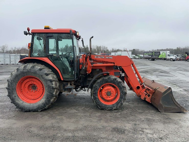 2001-kubota-m9000-image-4