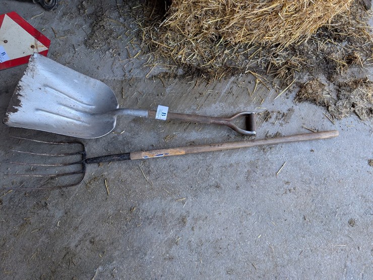#5535-•-fork-and-shovel-image-1