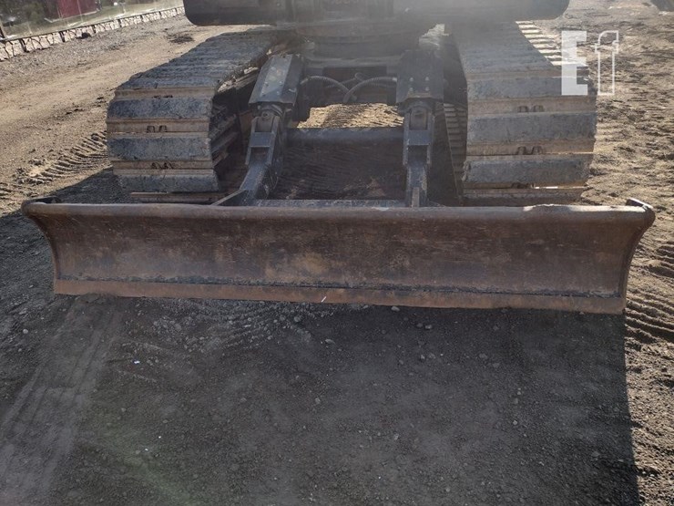 sany-sy135c-image-21
