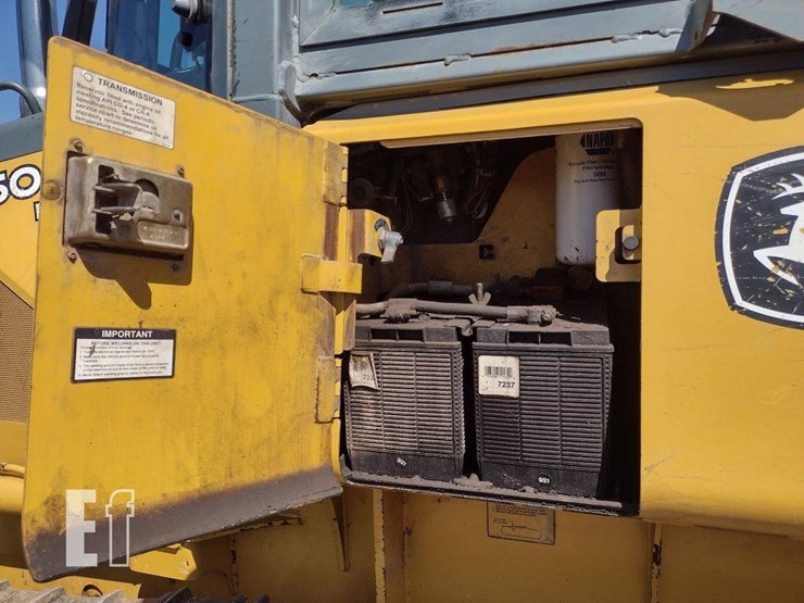 2006-deere-550j-lt-image-17