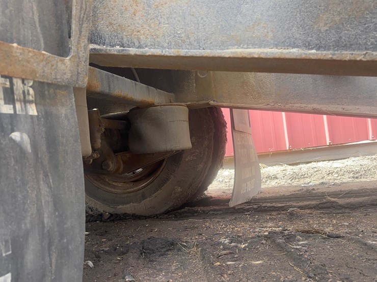 step-deck-trailer-image-13