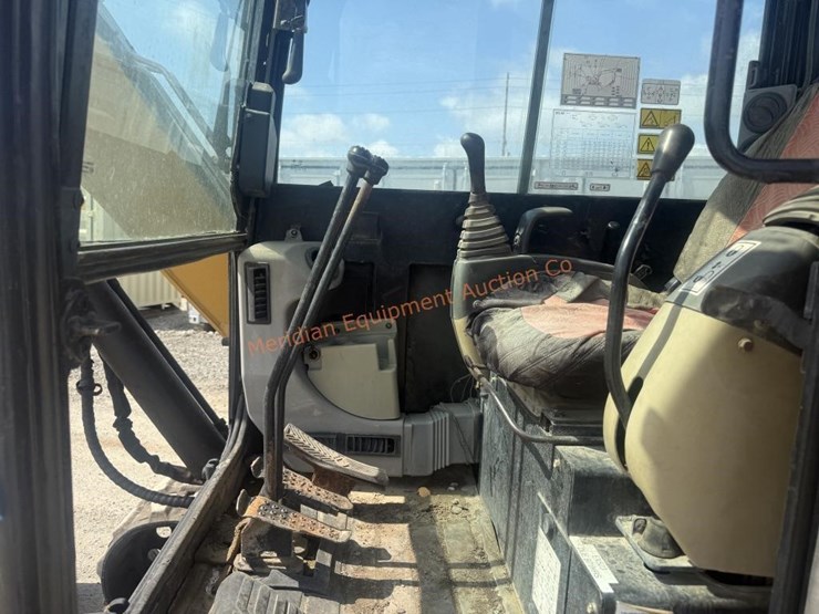 caterpillar-305e2-image-43