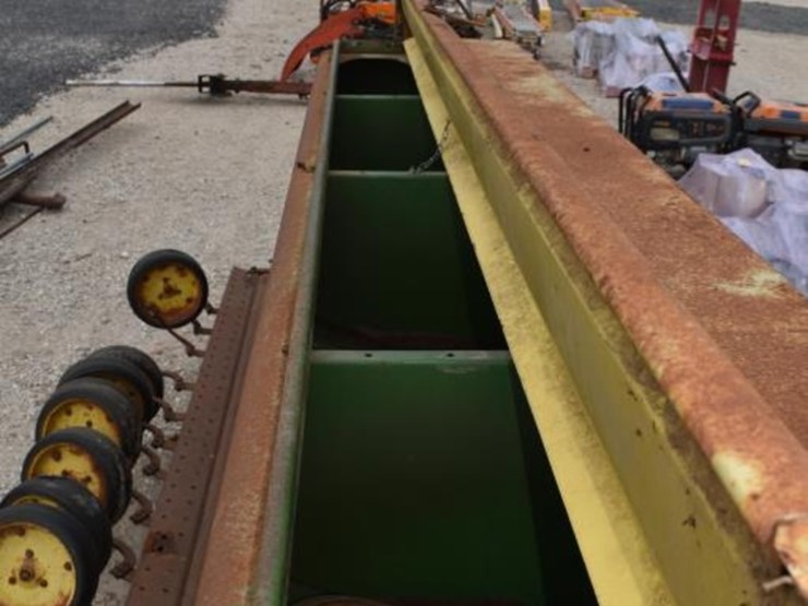 john-deere-8300-image-5