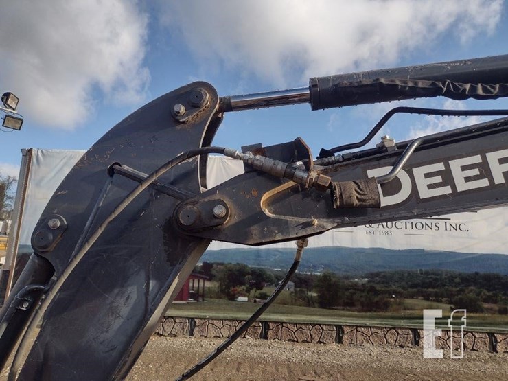 2018-deere-35g-image-24