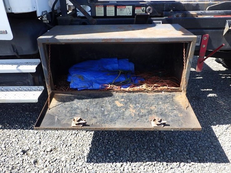 2005-utility-combo-image-14