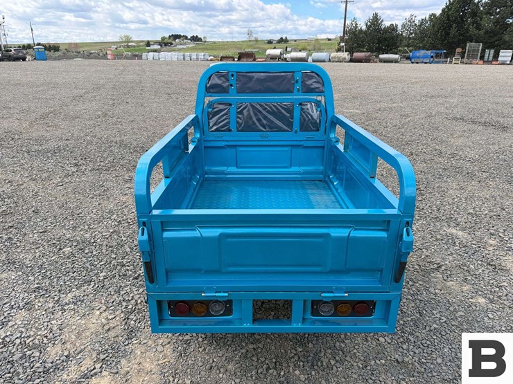 2025-ir-iret13-electric-tricycle-image-4