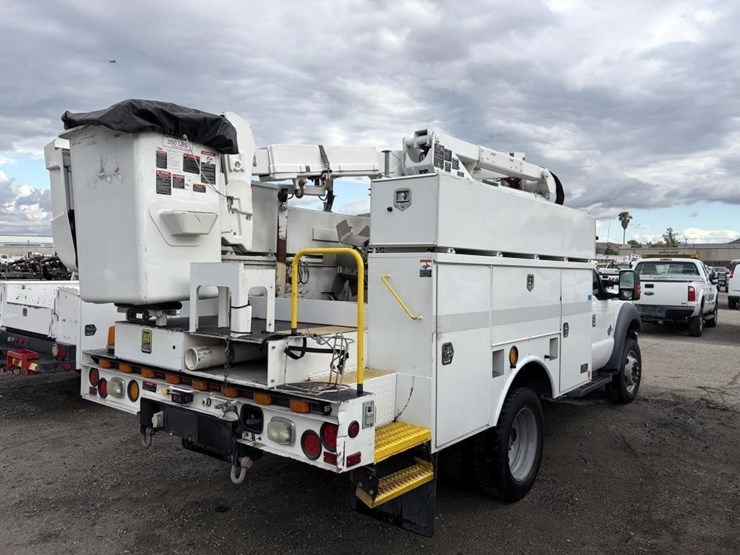 2016-ford-f550-image-3