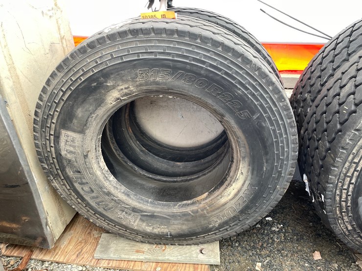 #10385-•-(2)-michelin-315/80r22.5-tires-image-2