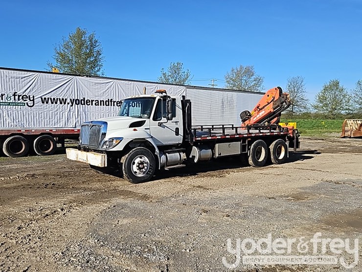 2008-international-7400-image-2