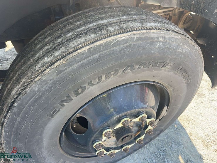 2009-bluebird-vision-image-12