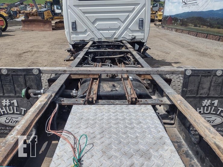 international-15-image-30