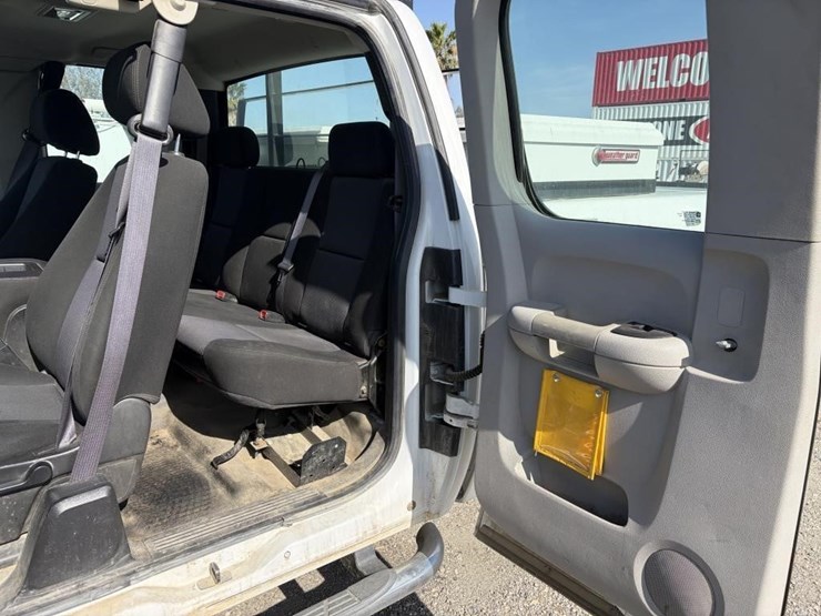 2012-gmc-sierra-2500-image-48