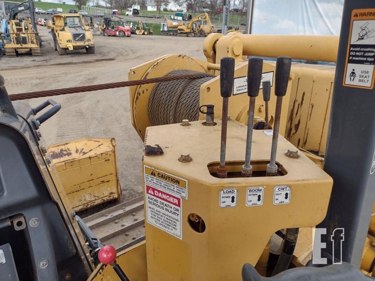 2013-deere-700k-lgp-image-8