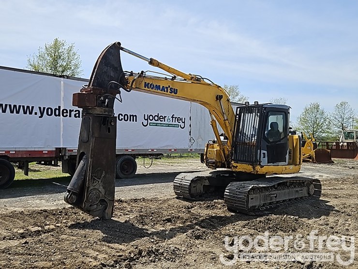 2005-komatsu-pc138-image-1