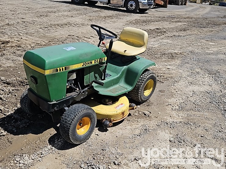 john-deere-111-image-1