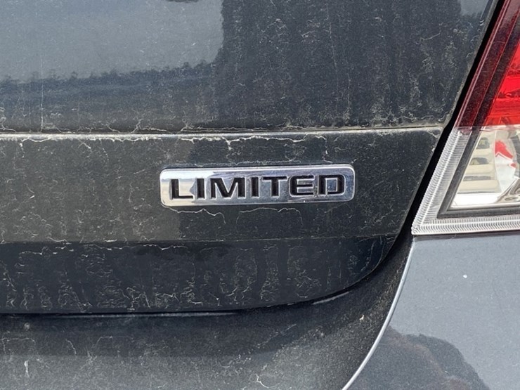 2014-chevrolet-impala-limited-sedan-image-11