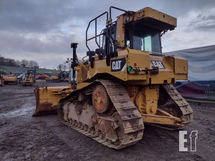 2015-caterpillar-d6t-xl-image-37