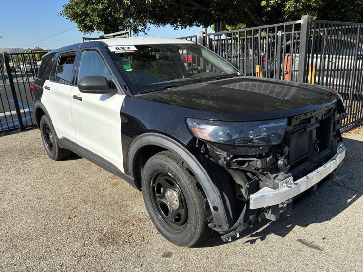 2021-ford-explorer-police-interceptor-image-2