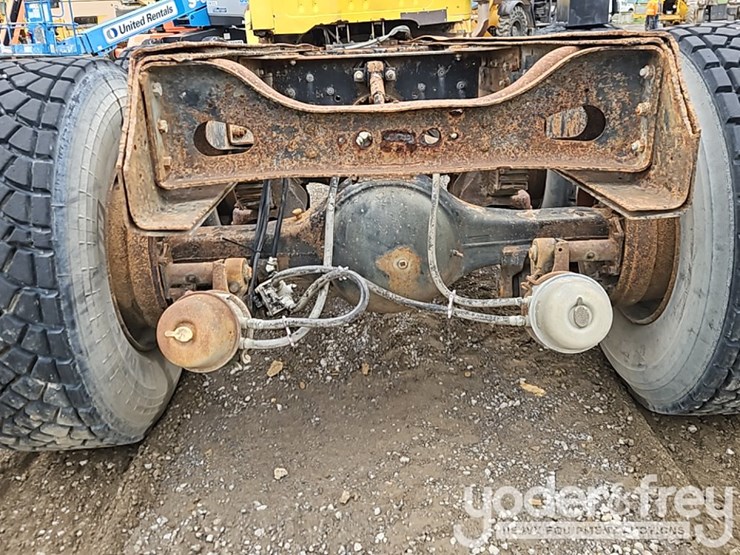 international-f-2654-image-14