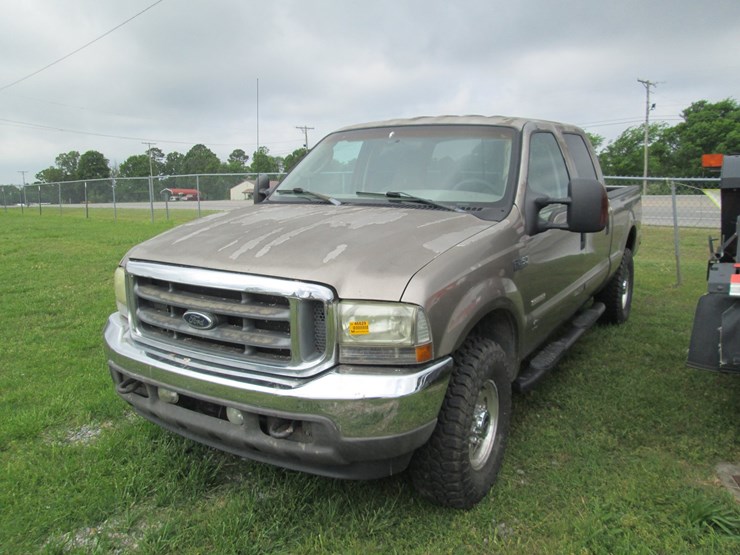 2004-ford-f250-image-1