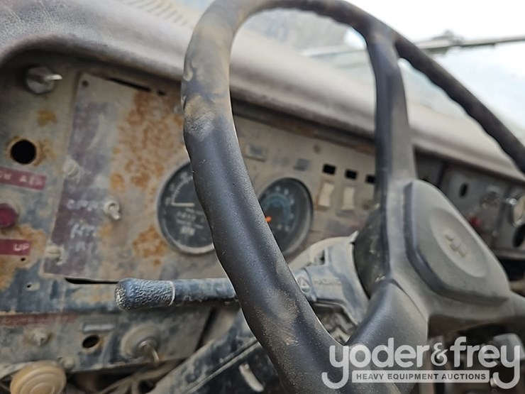 international-f-2654-image-32