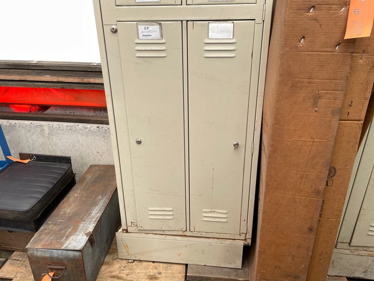 #10377-•-exchange-master-4-locker-unit-image-2