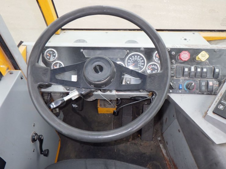 2020-autocar-xspotter-image-8