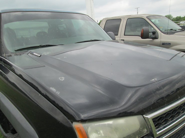 2006-chevrolet-2500-image-19