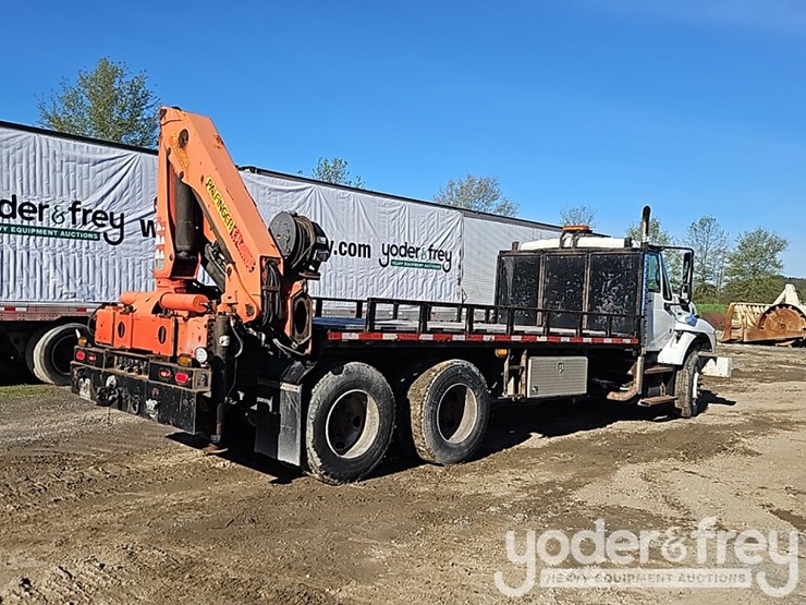 2008-international-7400-image-5