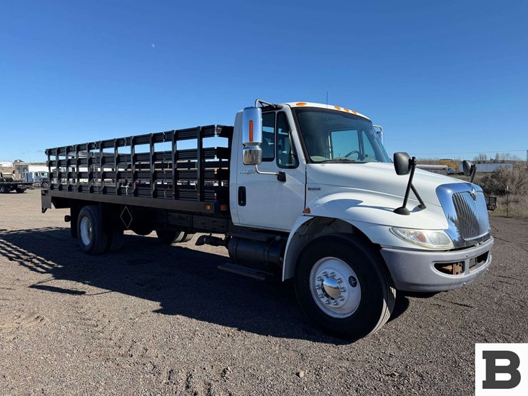 2008-international-durastar-4300-image-7