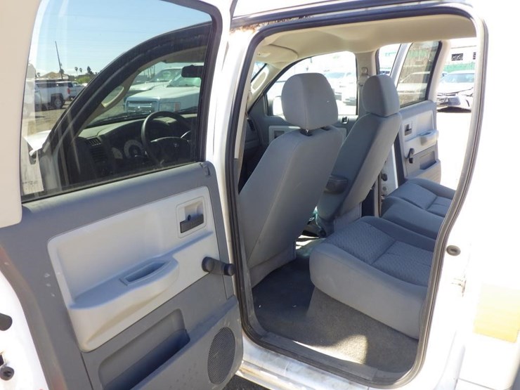 2007-dodge-dakota-image-7