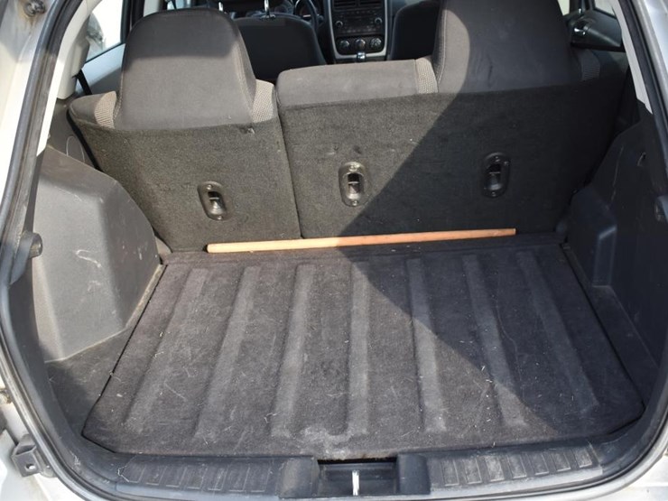 2011-dodge-caliber-image-11