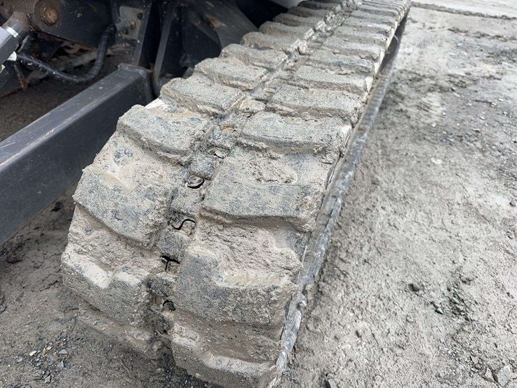 2024-case-cx37c-image-10