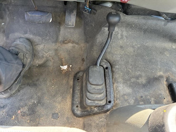 2006-ford-f450-image-17