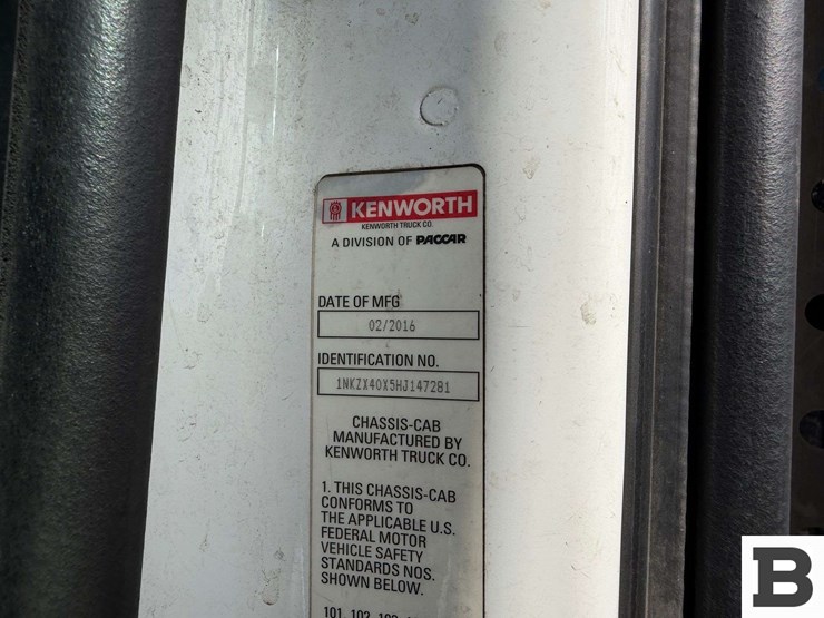 2017-kenworth-t880-image-64