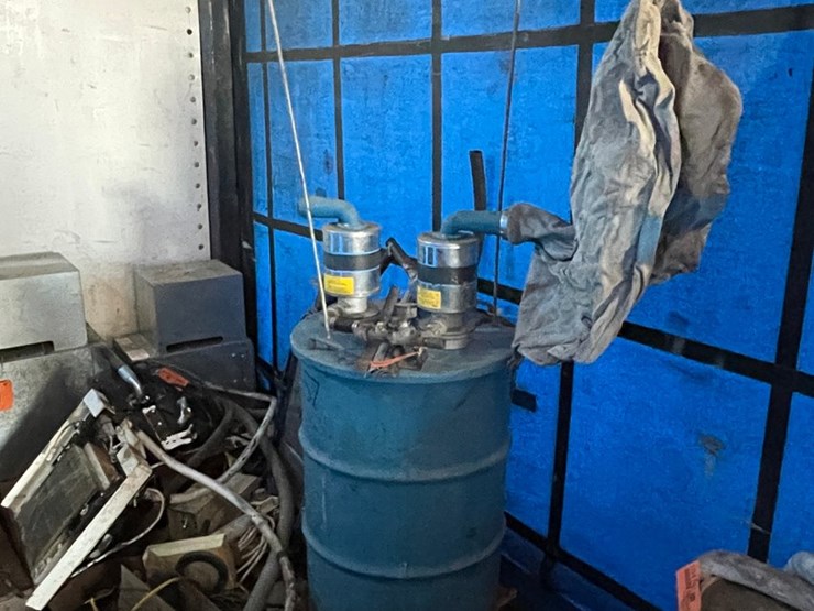 #10403-•-tornado-sawdust-collector-image-1