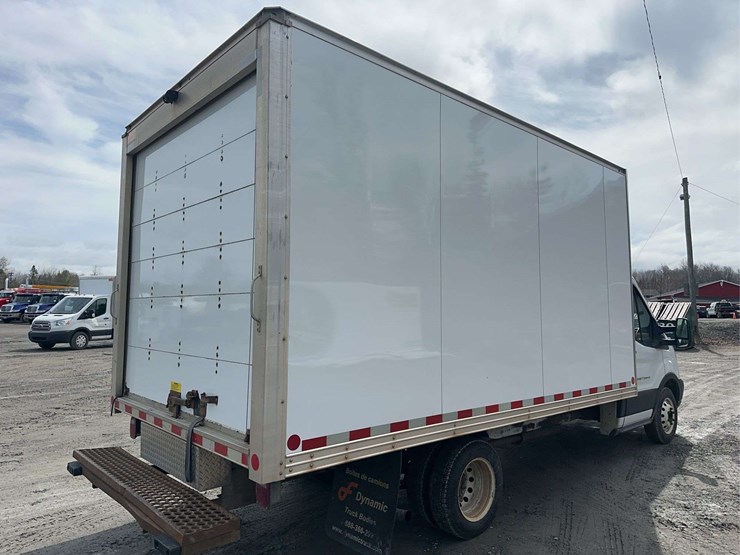 2019-ford-transit-image-5