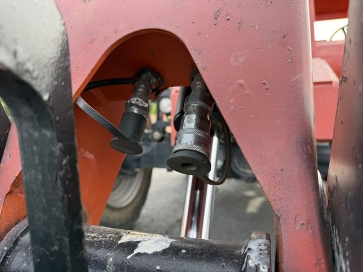 2015-sky-trak-6042-image-10