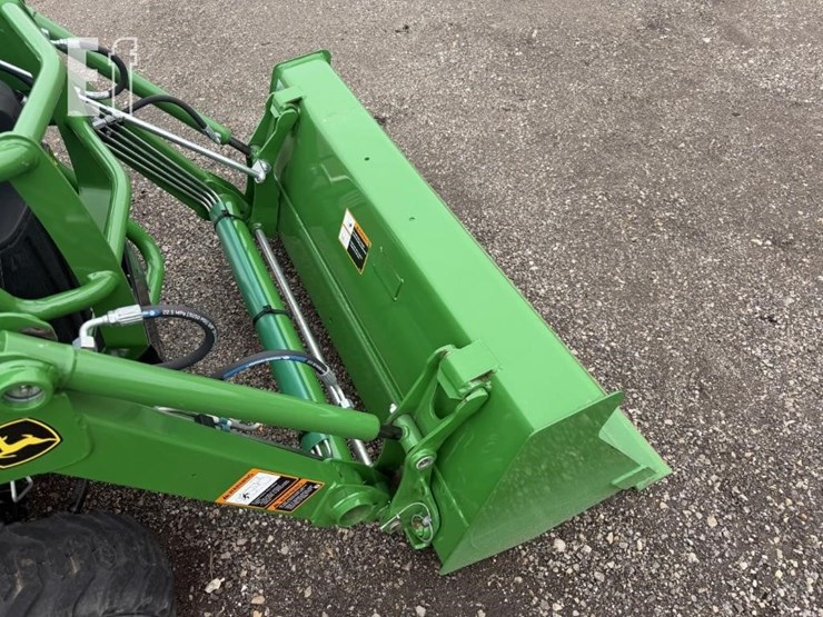 2021-john-deere-1025r-image-22
