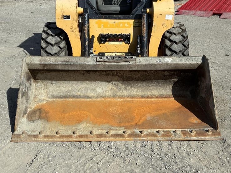 2019-gehl-r190-image-7