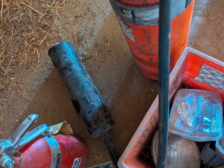 #5504-•-fire-extinguishers-image-5
