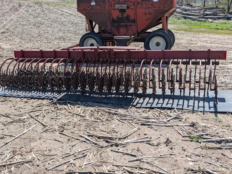 international-181-image-3