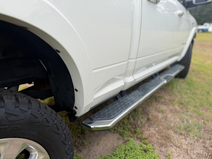 2019-dodge-ram-2500-image-13