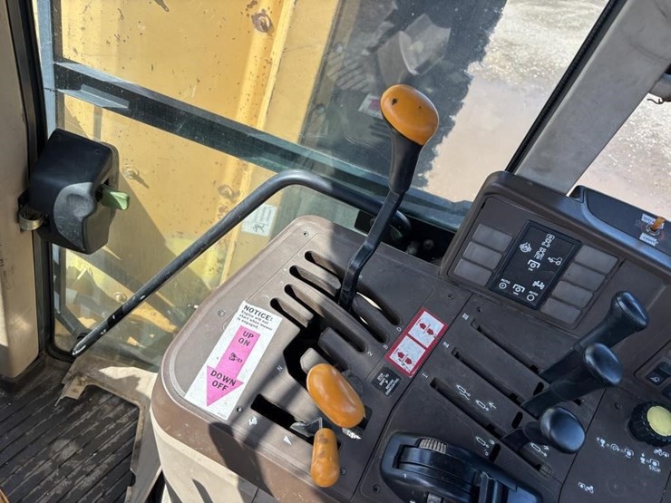 john-deere-6410-image-42