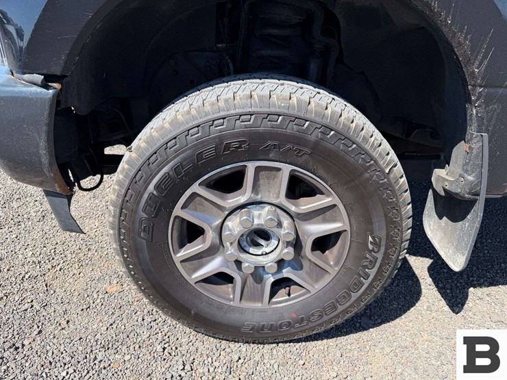 2017-ford-f350-image-10