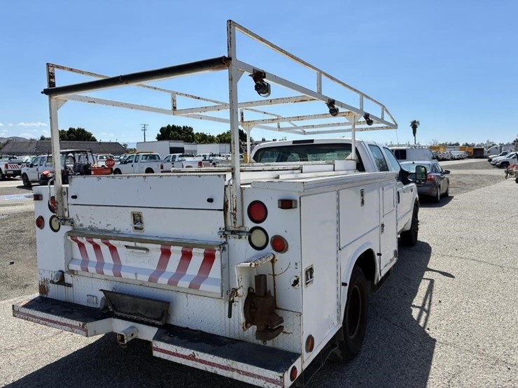 2004-ford-f350-image-3