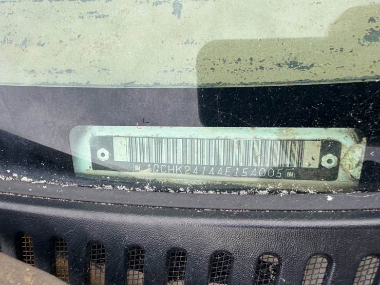 2004-chevrolet-silverado-2500-image-10