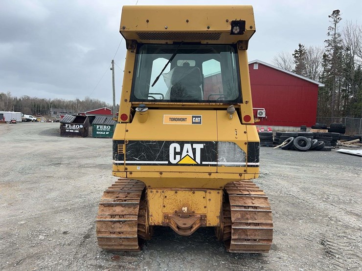 2004-caterpillar-d4g-xl-image-6